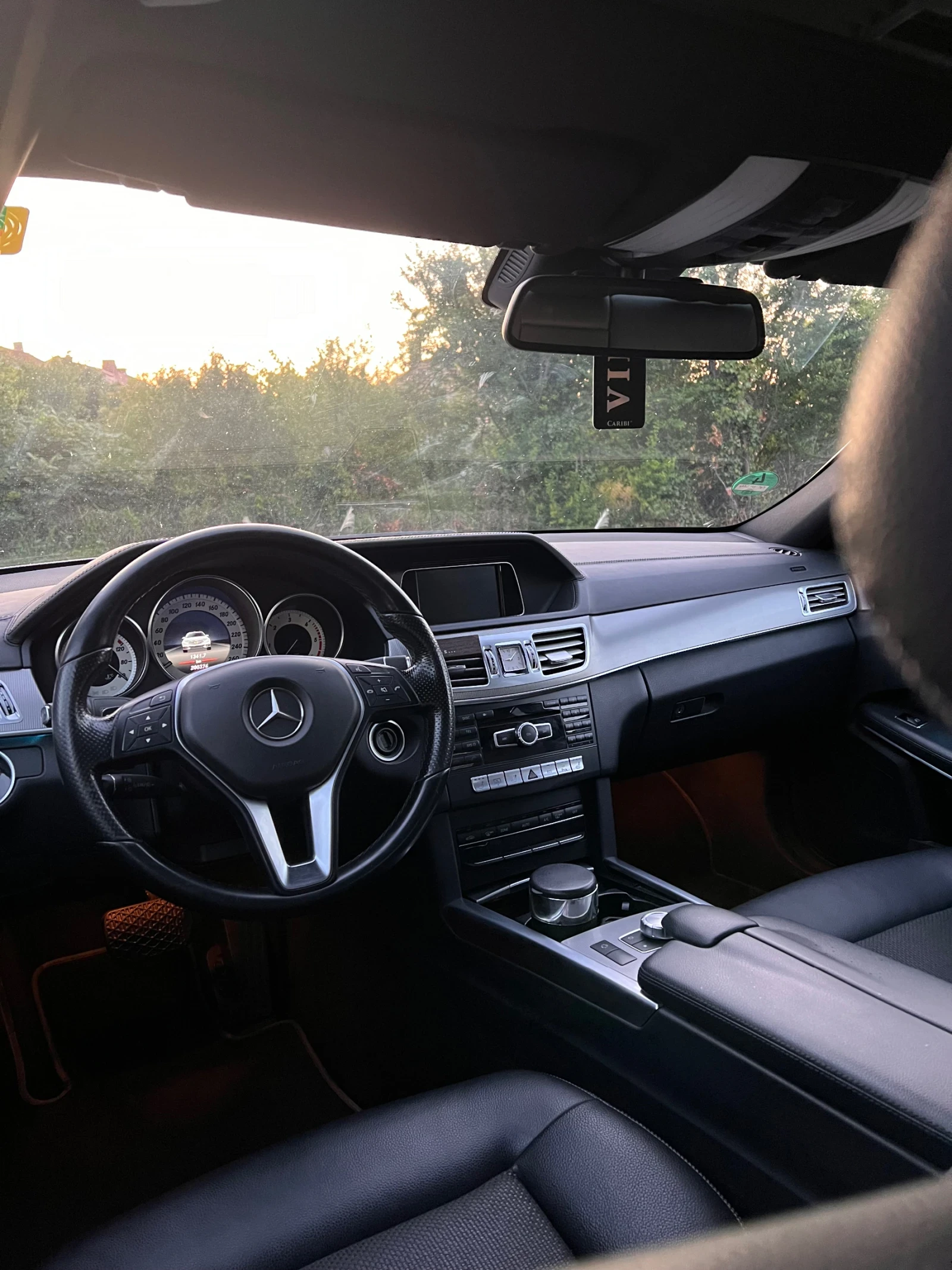 Mercedes-Benz E 220  - изображение 9