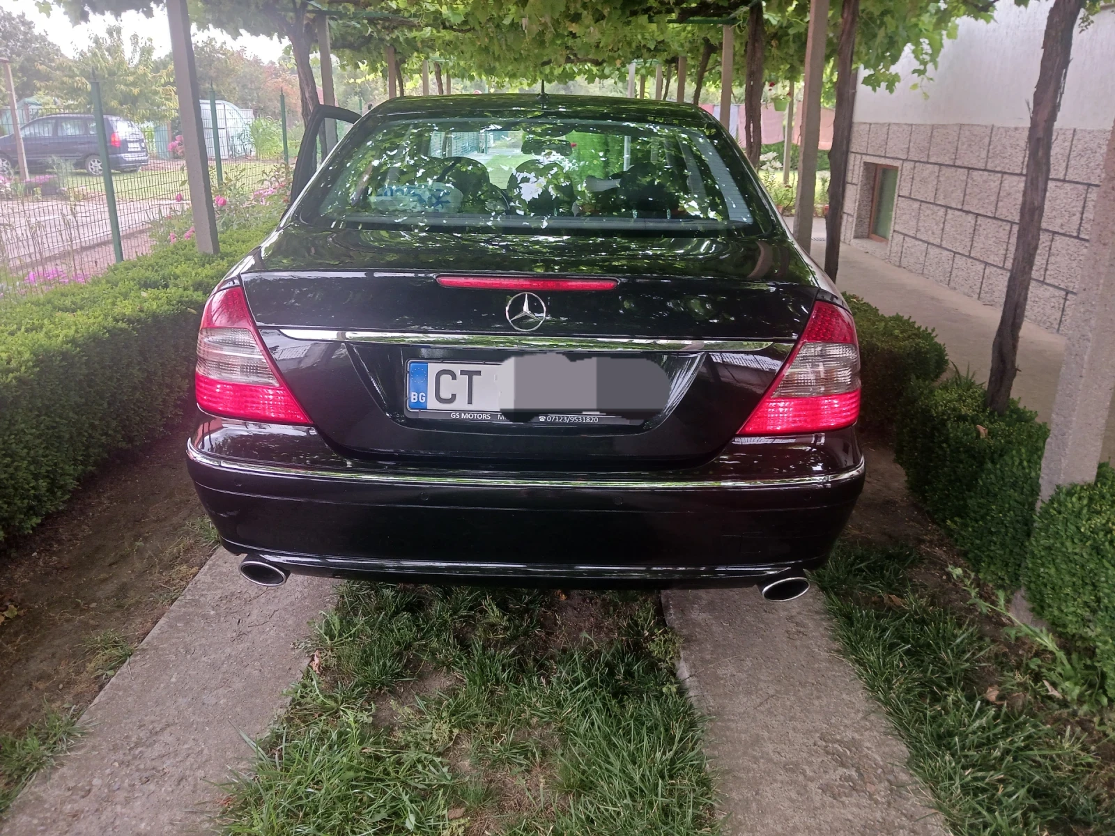 Mercedes-Benz E 320  - изображение 2