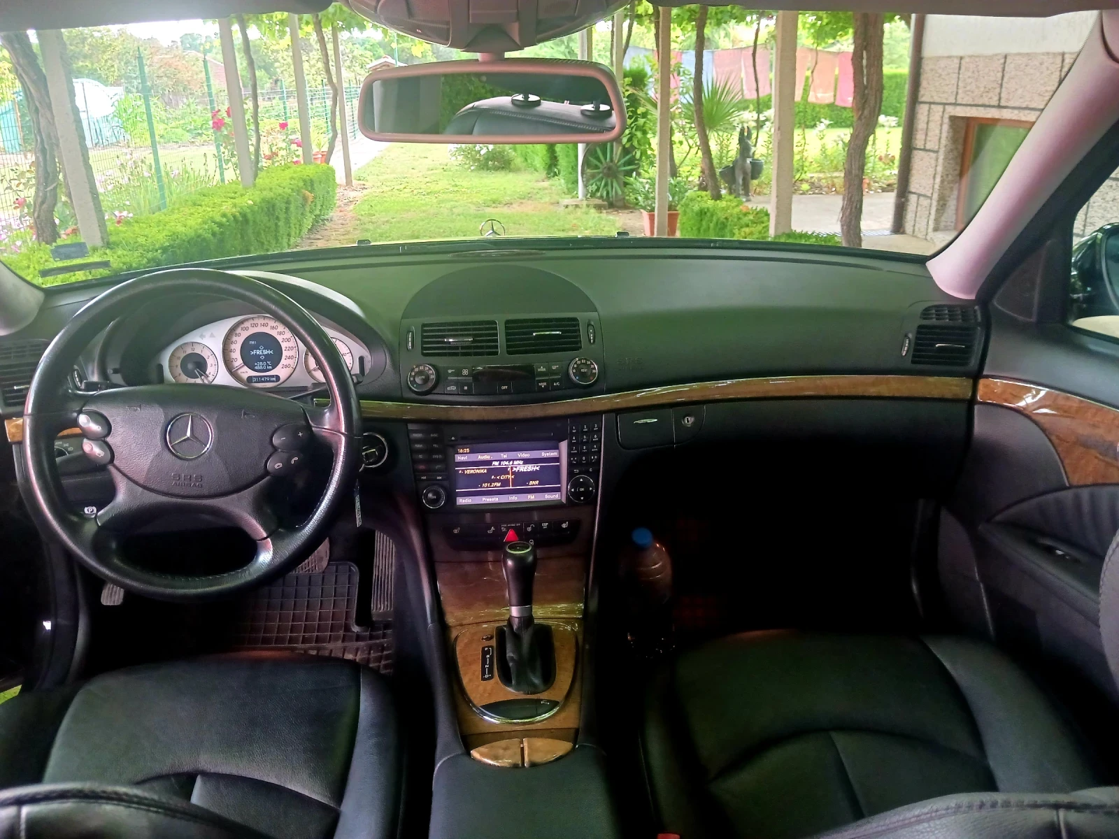 Mercedes-Benz E 320  - изображение 5
