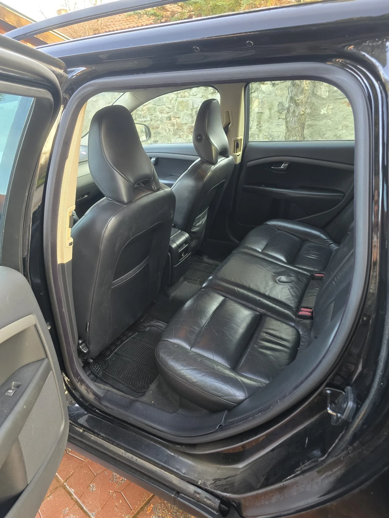 Volvo V70 2.5 FT - изображение 8