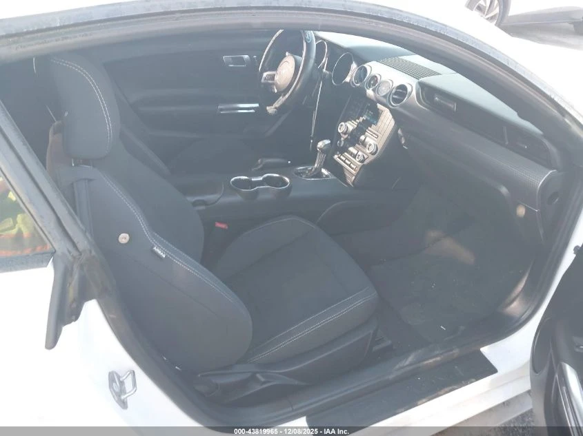 Ford Mustang 2.3L I-4 DI, DOHC, VVT, TURBO, 310HP Rear Wheel | Mobile.bg � ����������� 10