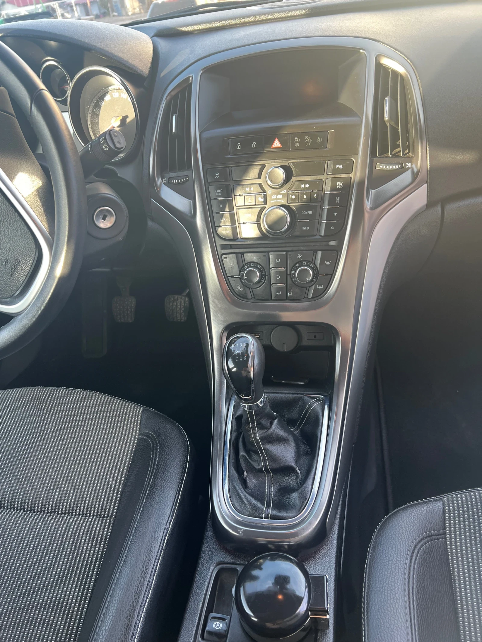 Opel Astra, снимка 6 - Автомобили и джипове - 53878291