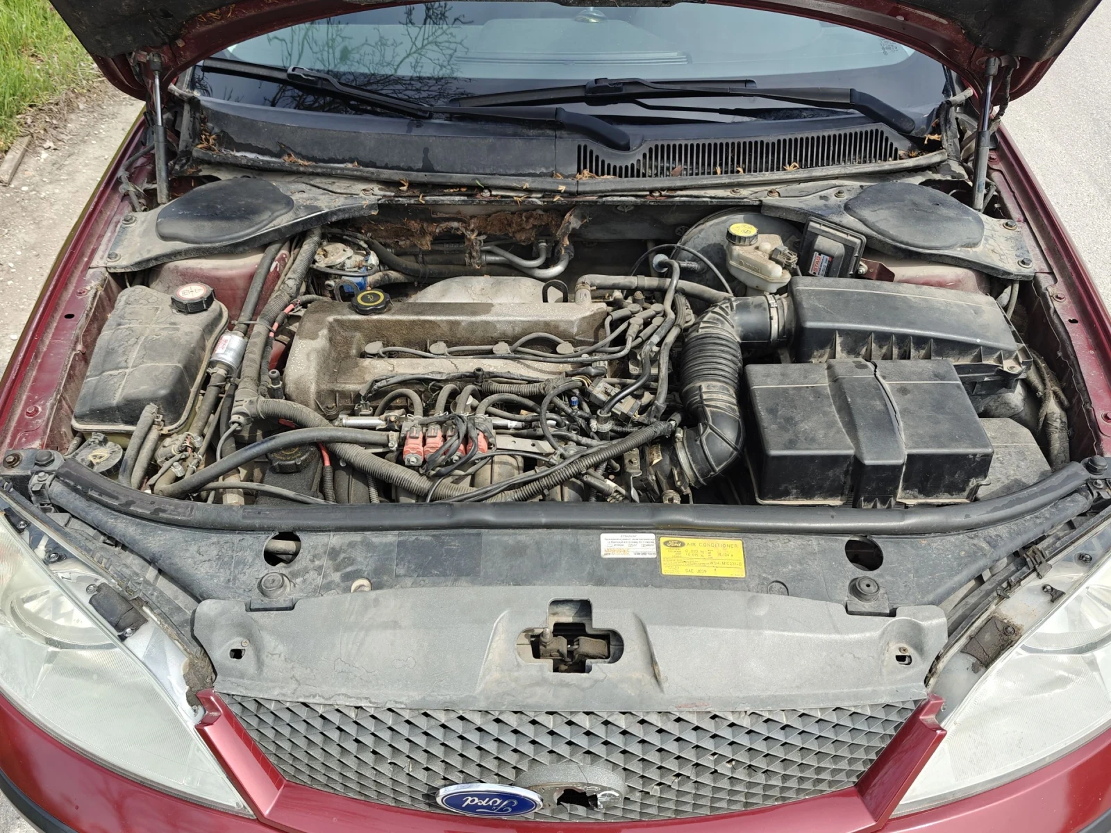 Ford Mondeo Ghia 2.0 16V, снимка 5 - Автомобили и джипове - 54264048