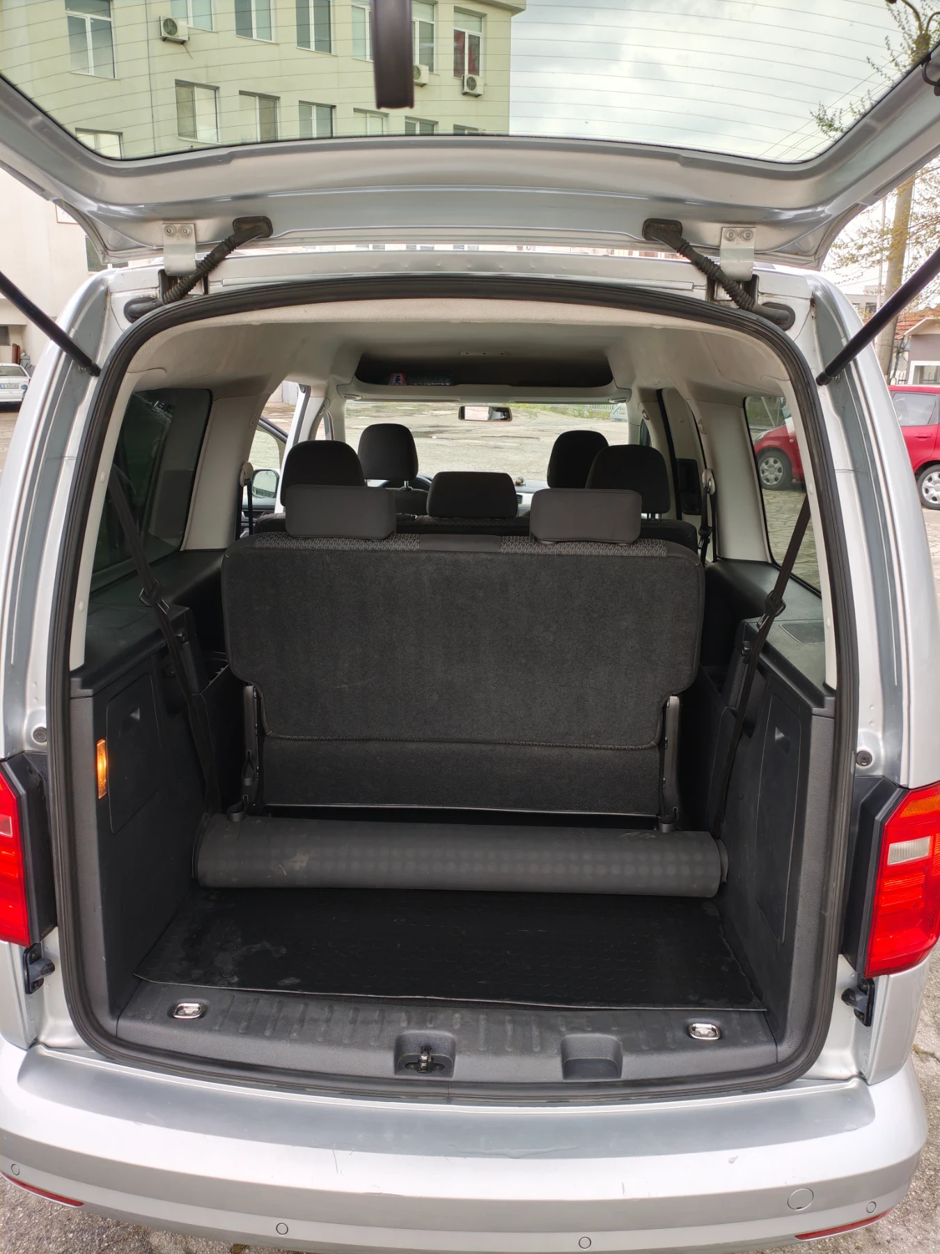 VW Caddy Vw Caddy Maxi* 2015г. * DSG* 7 местен отличен!, снимка 11 - Автомобили и джипове - 54382650