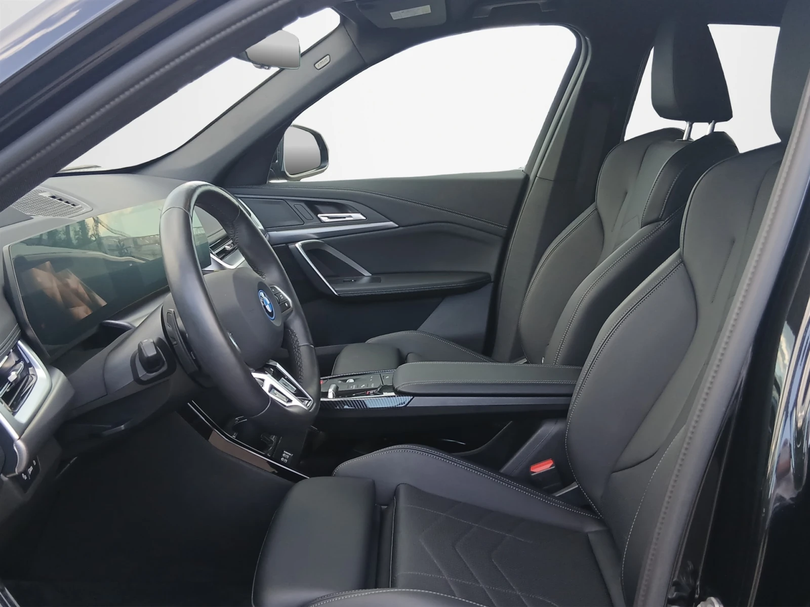 BMW iX1 xDrive30, снимка 6 - Автомобили и джипове - 54538217