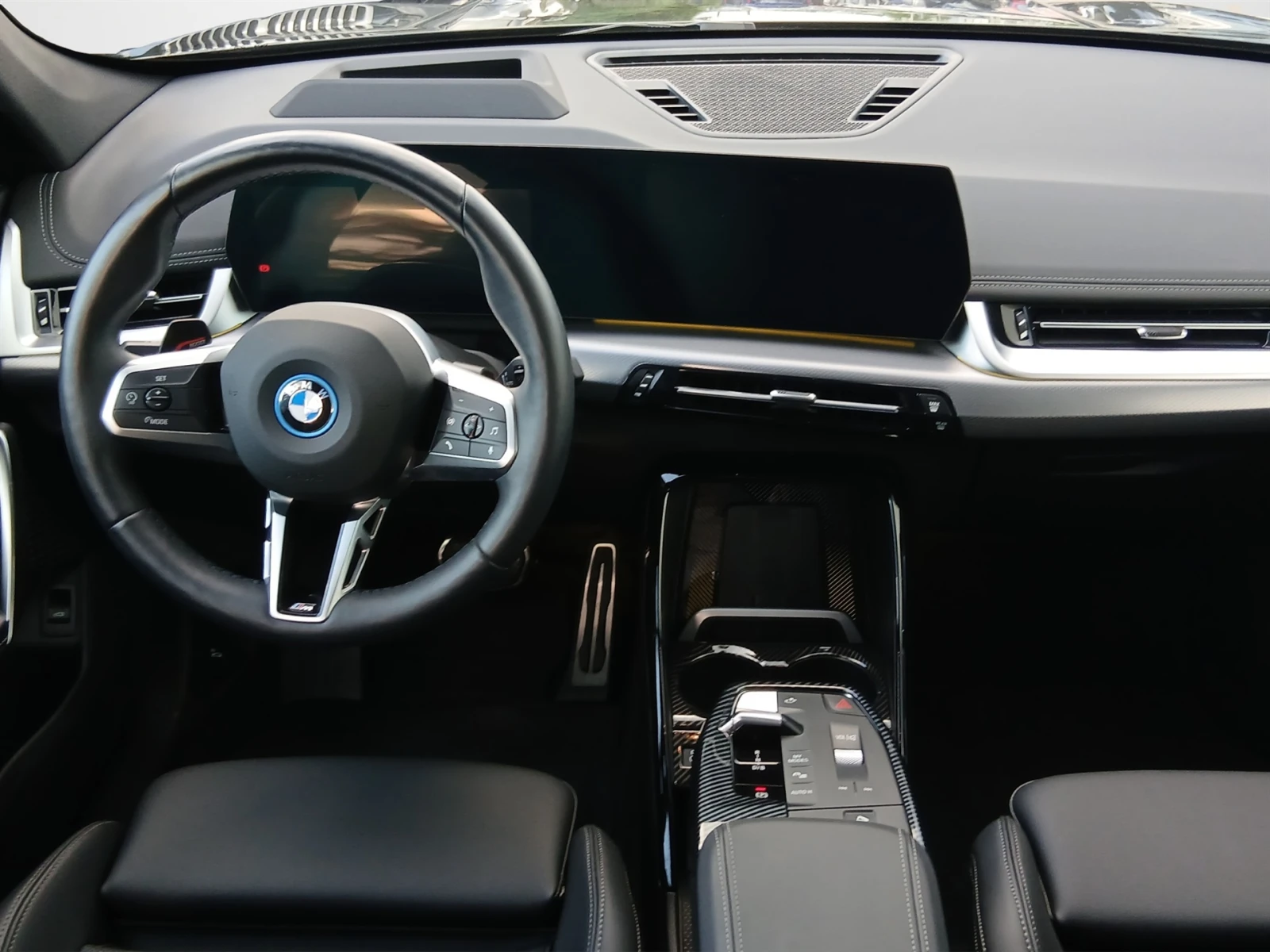 BMW iX1 xDrive30, снимка 7 - Автомобили и джипове - 54538217