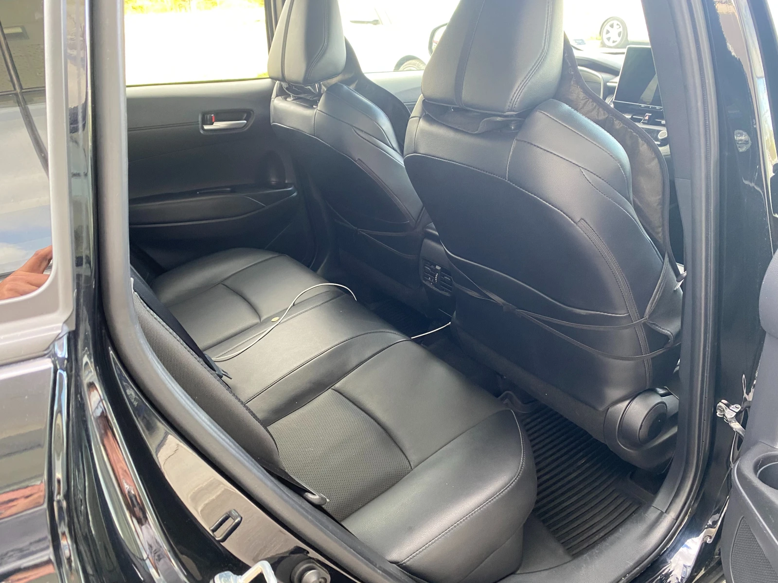Toyota Corolla Cross 2.0 HEV Luxury FWD, снимка 14 - Автомобили и джипове - 54619972