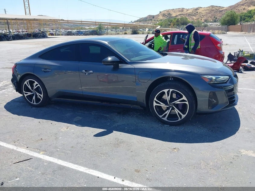 Audi E-Tron GT Premium Plus Quattro, снимка 13 - Автомобили и джипове - 55241085