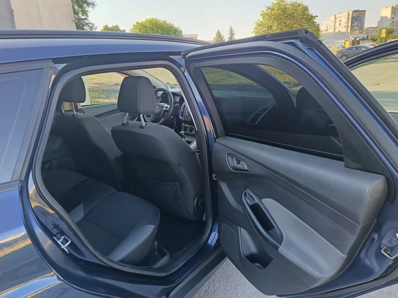 Ford Focus 1.6, снимка 17 - Автомобили и джипове - 55263560