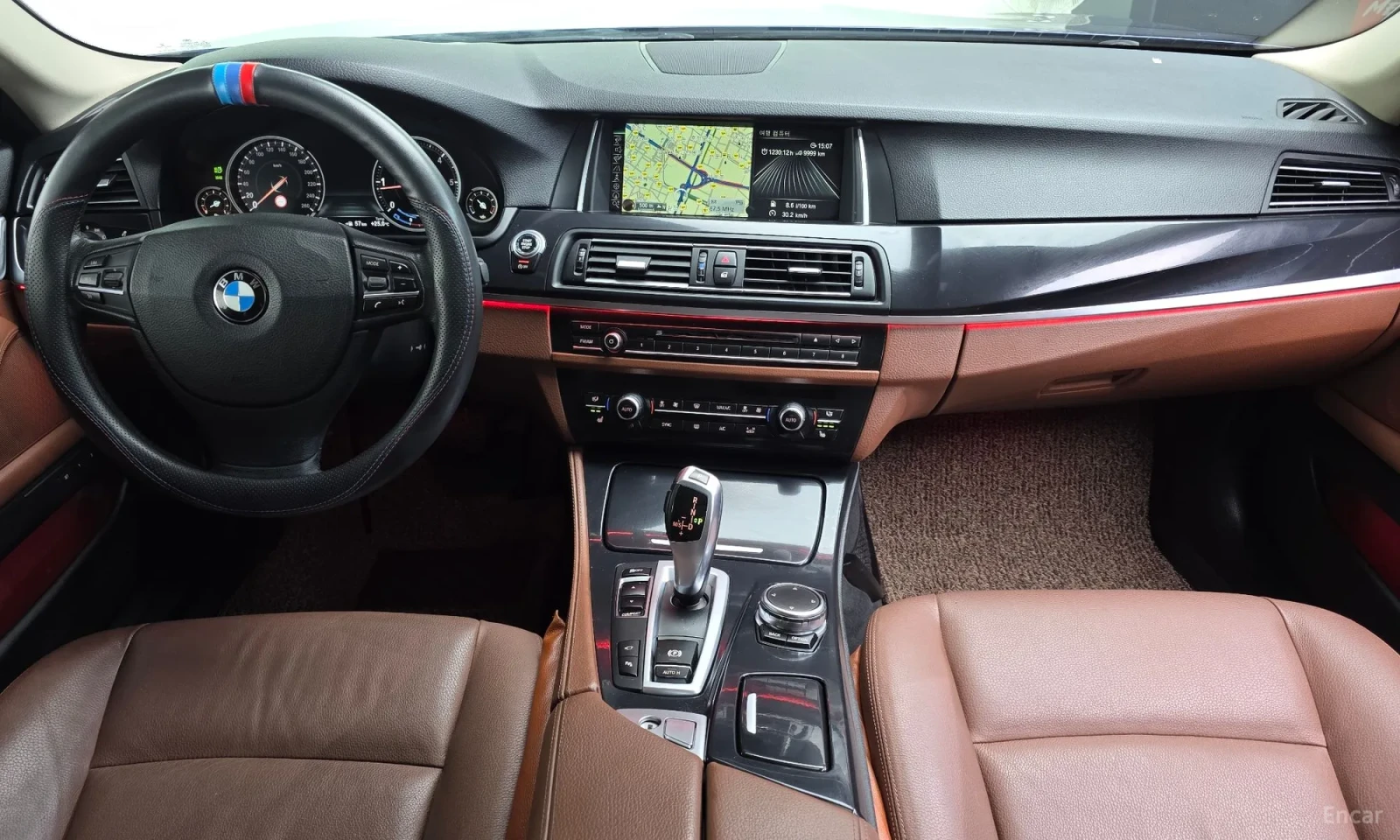 BMW 520 TOP CENA* FULL EXTRI, снимка 7 - Автомобили и джипове - 55571522