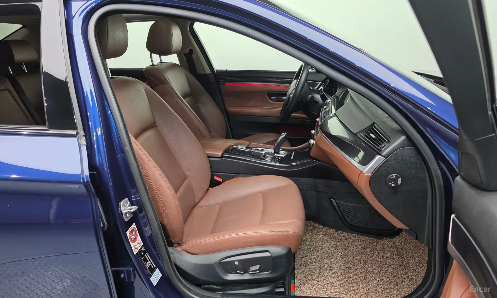 BMW 520 TOP CENA* FULL EXTRI, снимка 11 - Автомобили и джипове - 55571522
