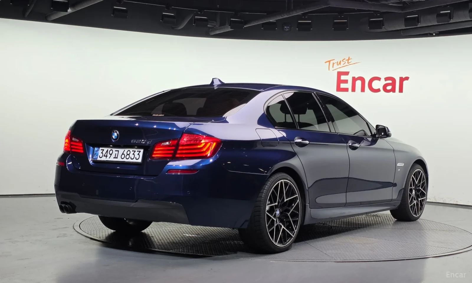 BMW 520 TOP CENA* FULL EXTRI, снимка 2 - Автомобили и джипове - 55571522
