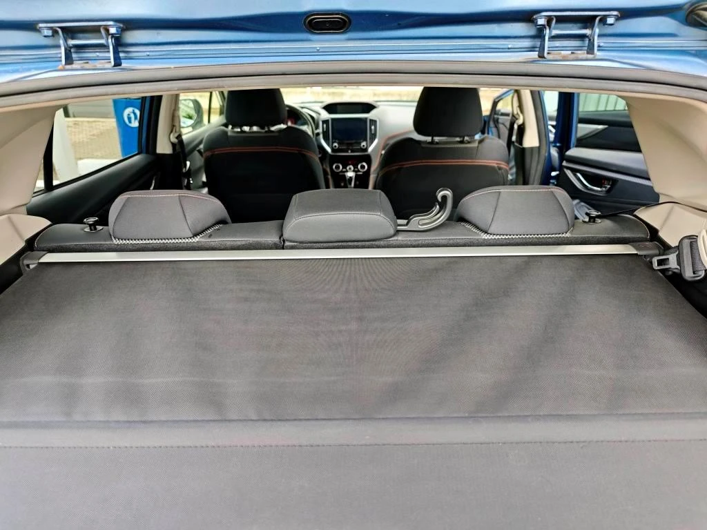 Subaru XV e-boxer, снимка 13 - Автомобили и джипове - 55613087