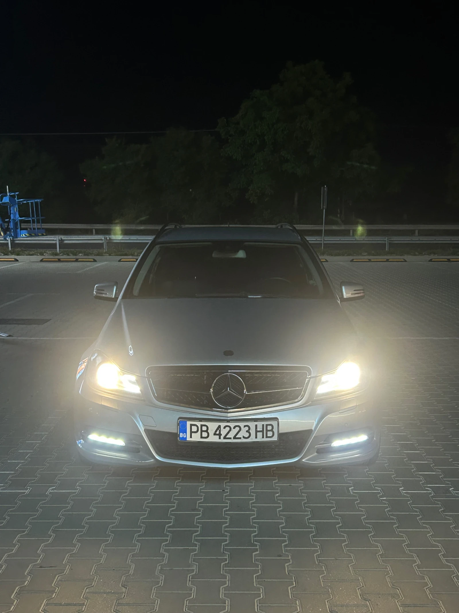 Mercedes-Benz C 220