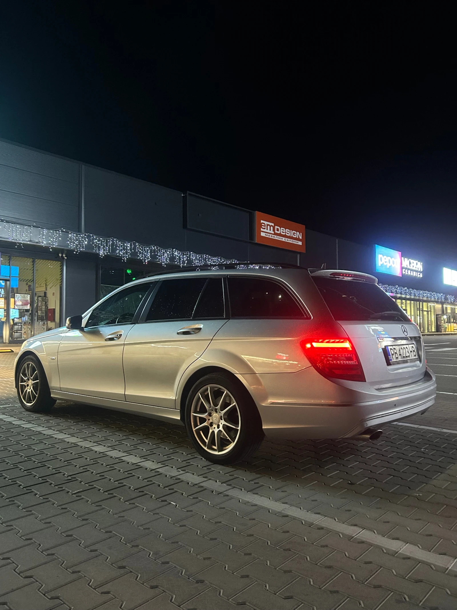 Mercedes-Benz C 220, снимка 8 - Автомобили и джипове - 56184035