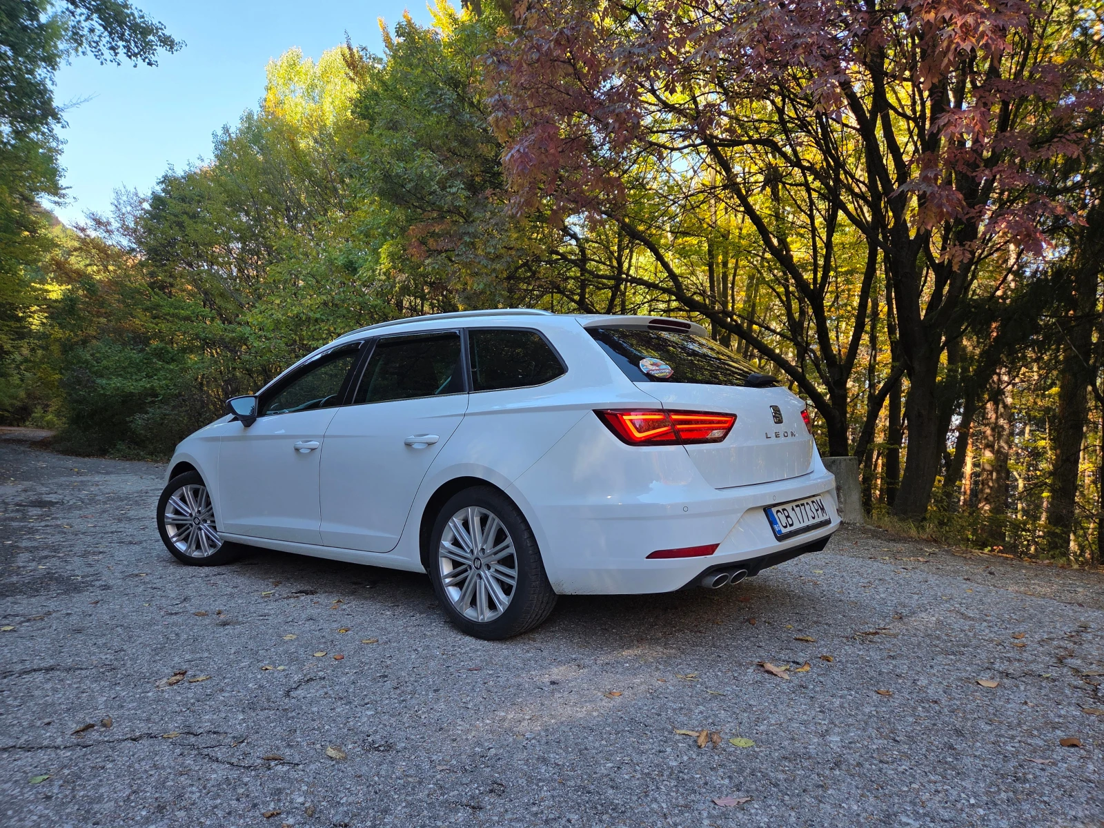 Seat Leon Sportstourer ST, снимка 6 - Автомобили и джипове - 56658206