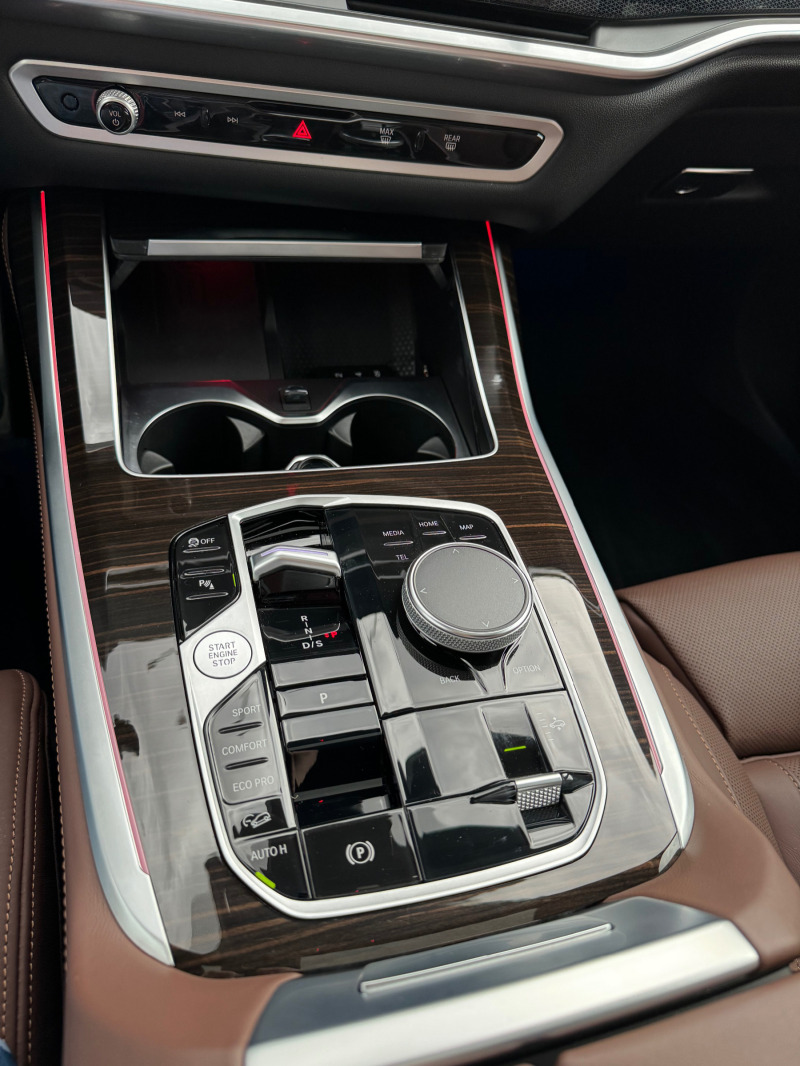 BMW X7 xDrive40D ///M Гаранция до 2027, снимка 6 - Автомобили и джипове - 45602328