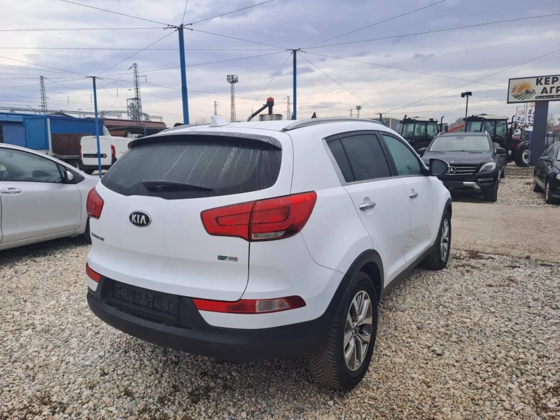Kia Sportage 1.6-газ, снимка 6 - Автомобили и джипове - 52500194