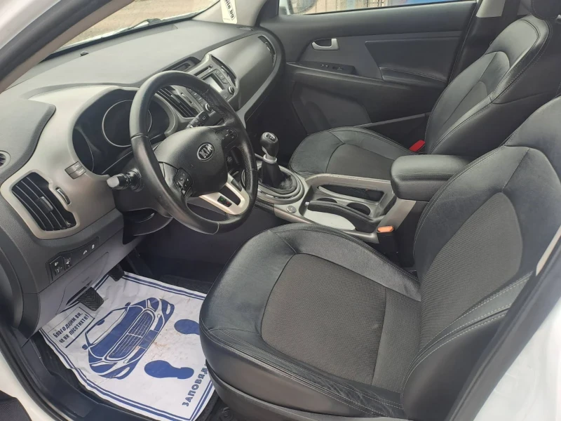 Kia Sportage 1.6-газ, снимка 4 - Автомобили и джипове - 52500194