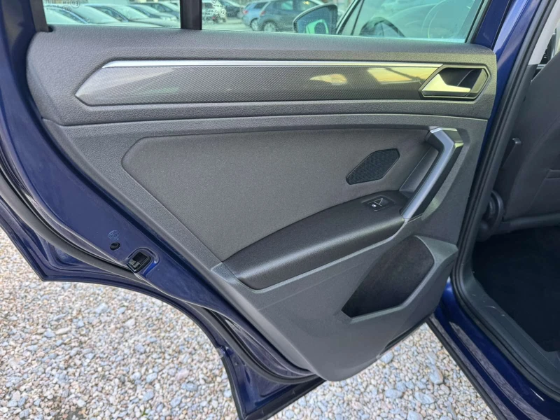 VW Tiguan 2.0TDI 4MOTION, снимка 7 - Автомобили и джипове - 52839626