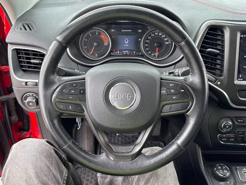 Jeep Cherokee * Trailhawk * PANO * МЪРТВА ТОЧКА * ПОДГРЕВ * ПАМЕ, снимка 8 - Автомобили и джипове - 54894563