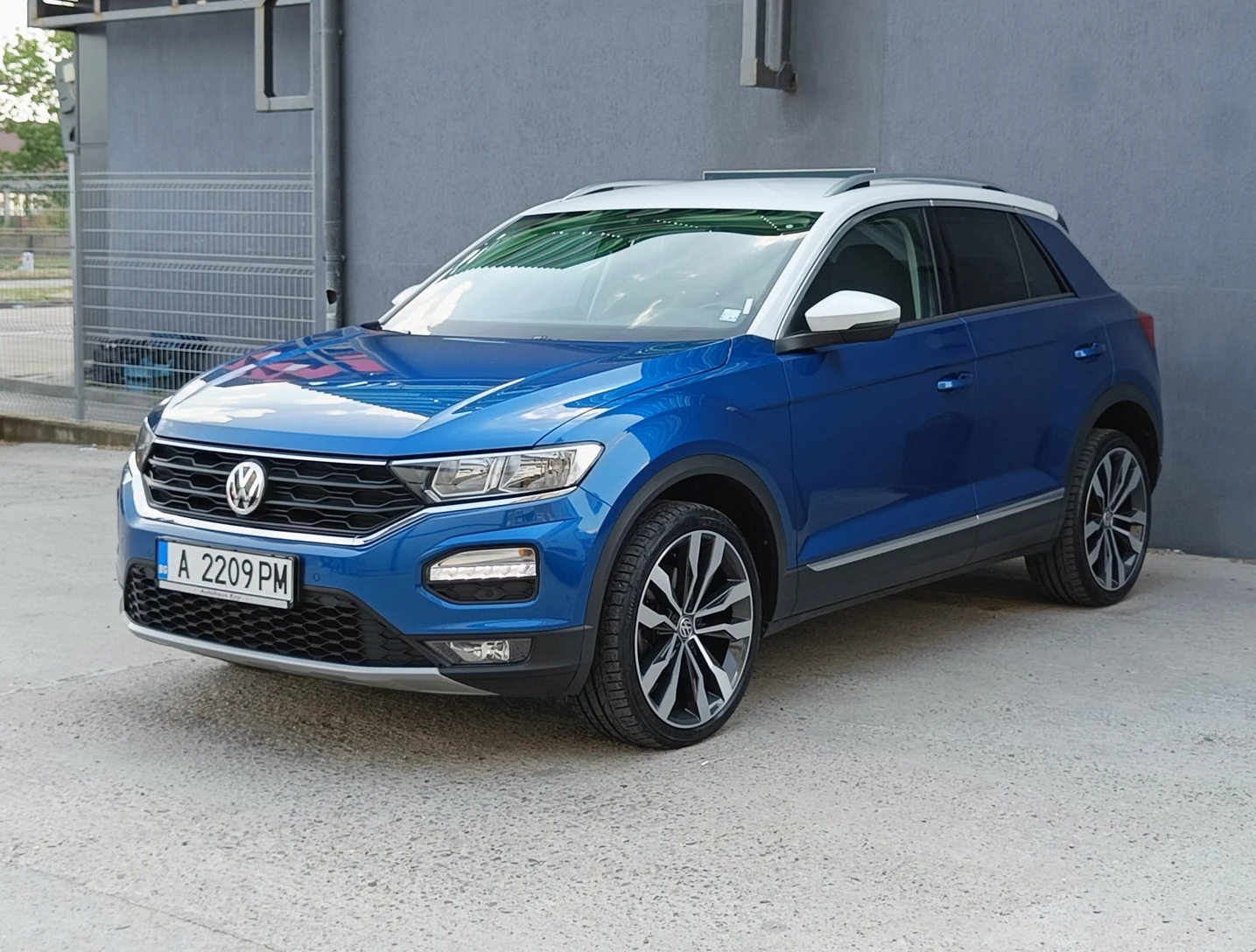 VW T-Roc 1.0 TSI 64400km - изображение 4