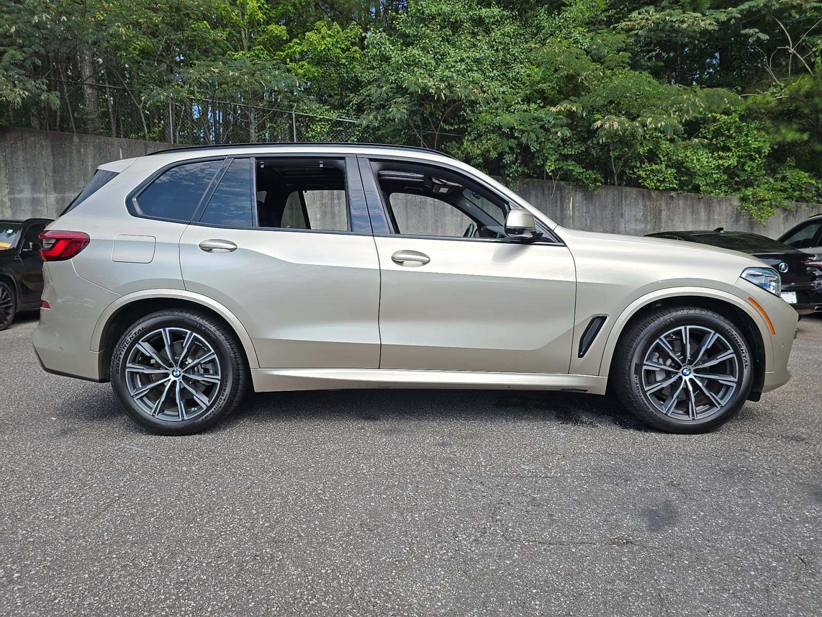 BMW X5 M-PACK* LASER* HEADUP* HARMAN* 360* PANO* AMBIENT* - изображение 2