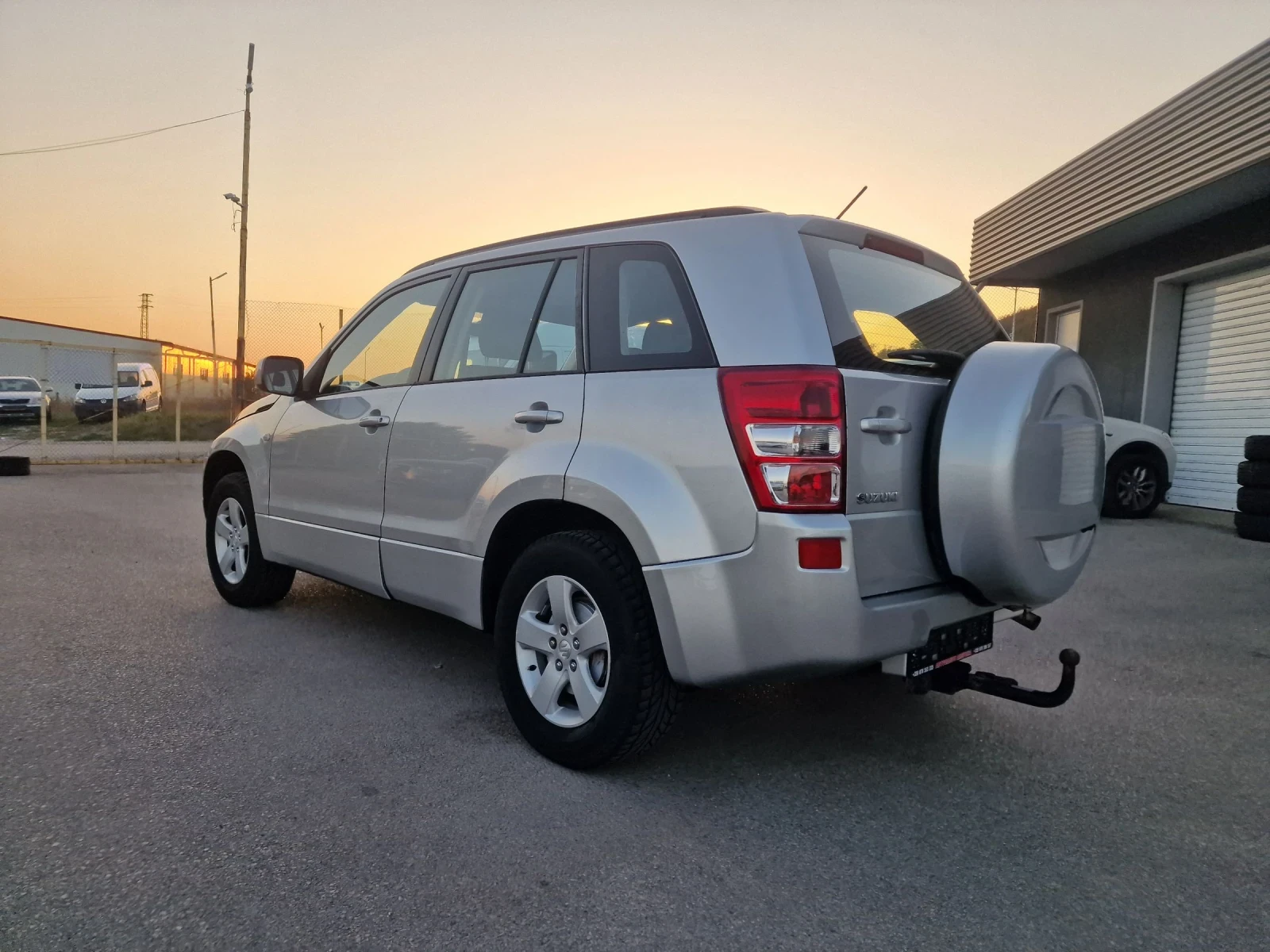 Suzuki Grand vitara 1.9DDiS 4X4  - изображение 4