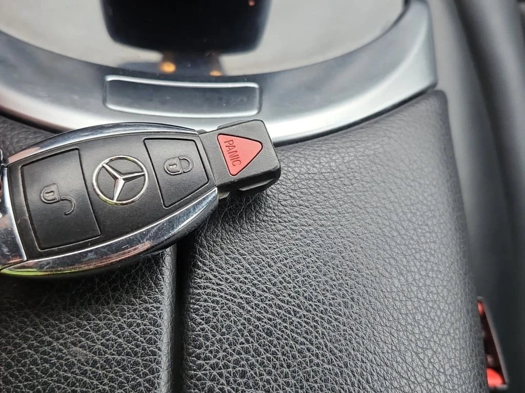 Mercedes-Benz GLC 300 * CARFAX * БЕЗ ПЪРВОНАЧАЛНА ВНОСКА - изображение 8