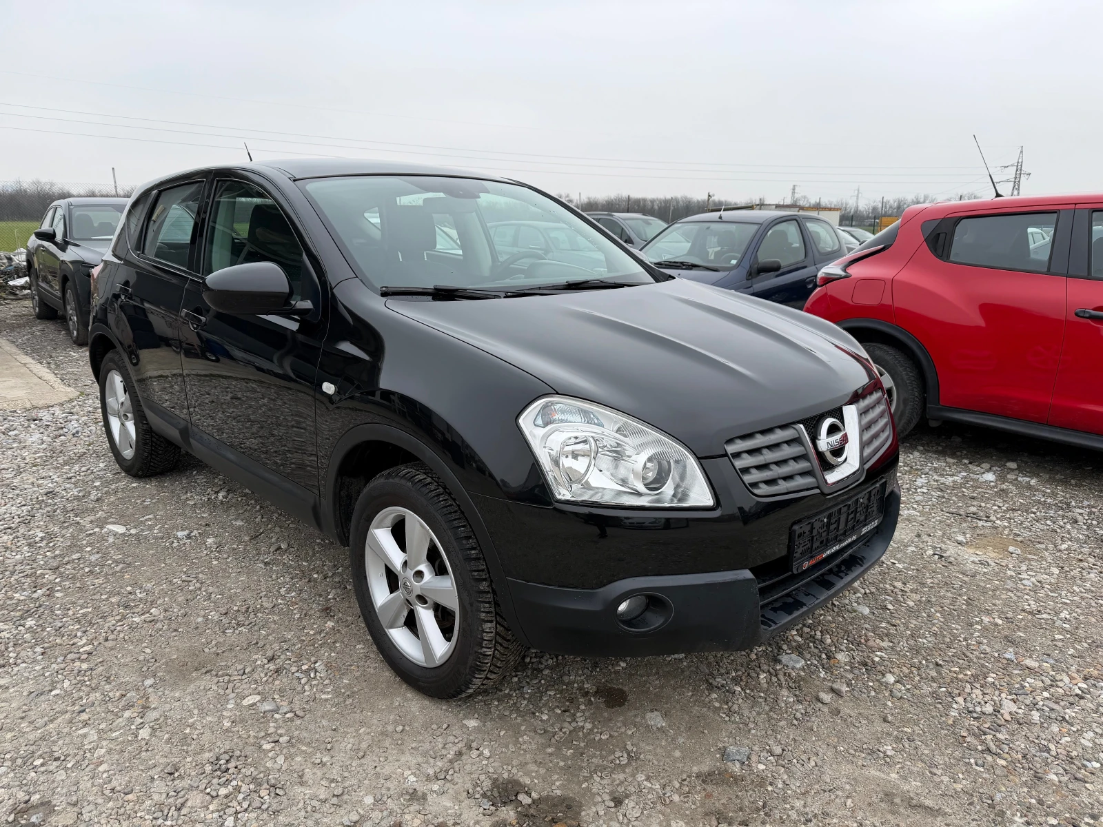 Nissan Qashqai 2.0  4X4 - изображение 3