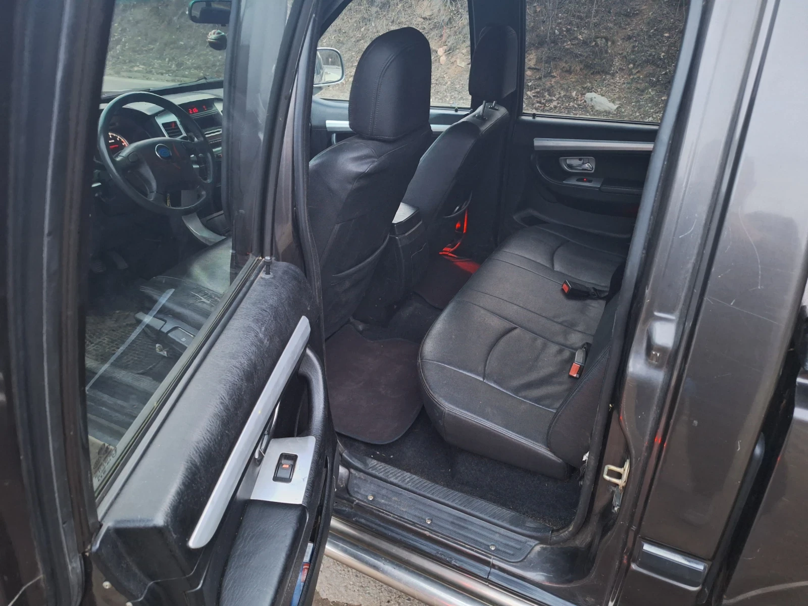 Mitsubishi L200 4х4 Бавни 2.0 Газ/Бензин, снимка 10 - Автомобили и джипове - 54083244