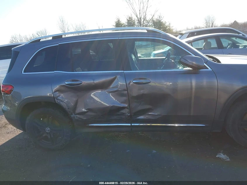 Mercedes-Benz GLB 2.0l 250 4Matic, снимка 13 - Автомобили и джипове - 54093789