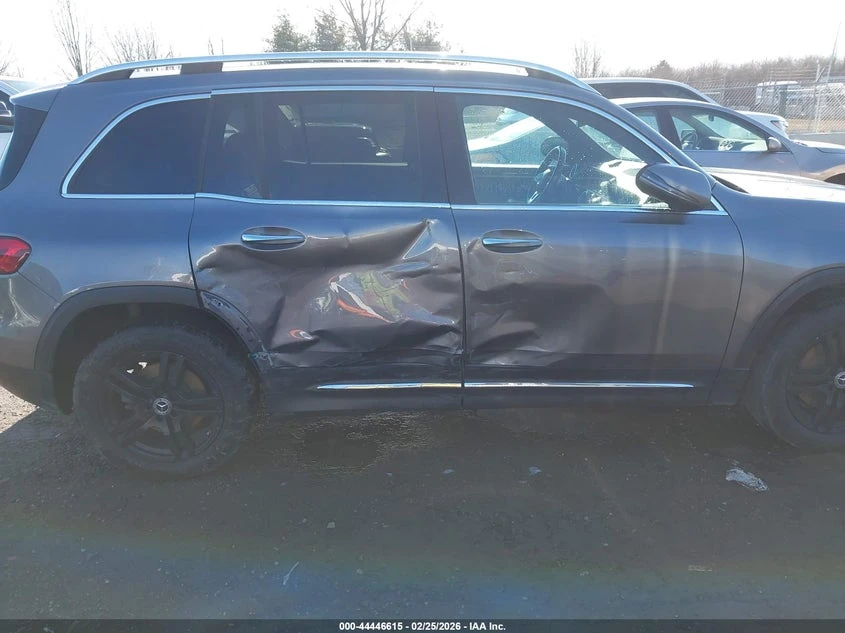 Mercedes-Benz GLB 2.0l 250 4Matic, снимка 6 - Автомобили и джипове - 54093789