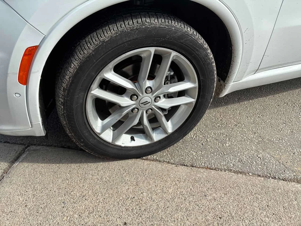 Dodge Durango R/T AWD * ДИСТРОНИК* ПОДГРЕВ* ОБДУХВАНЕ* , снимка 6 - Автомобили и джипове - 54193733