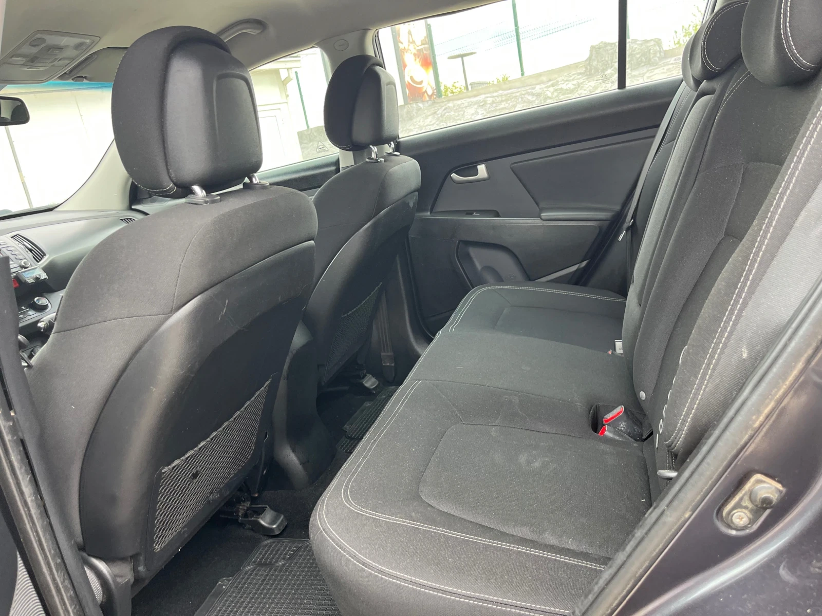 Kia Sportage 2.0i LPG, снимка 15 - Автомобили и джипове - 54392123