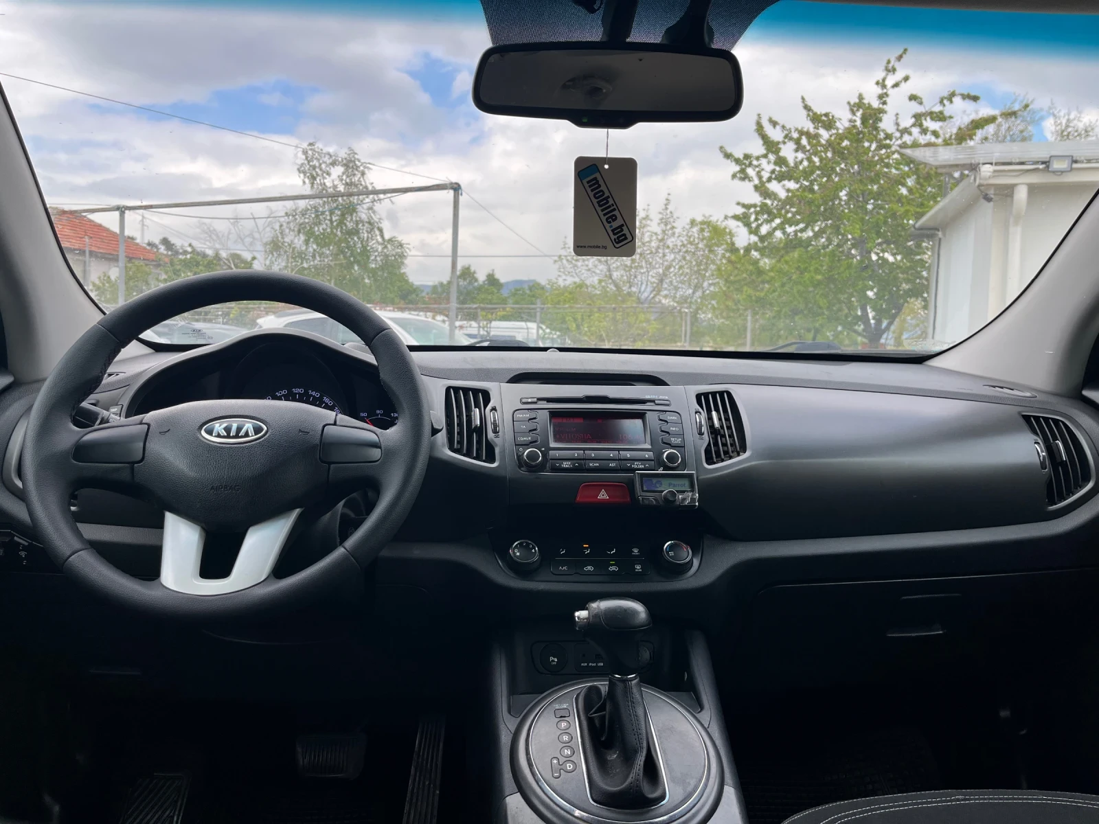 Kia Sportage 2.0i LPG, снимка 13 - Автомобили и джипове - 54392123