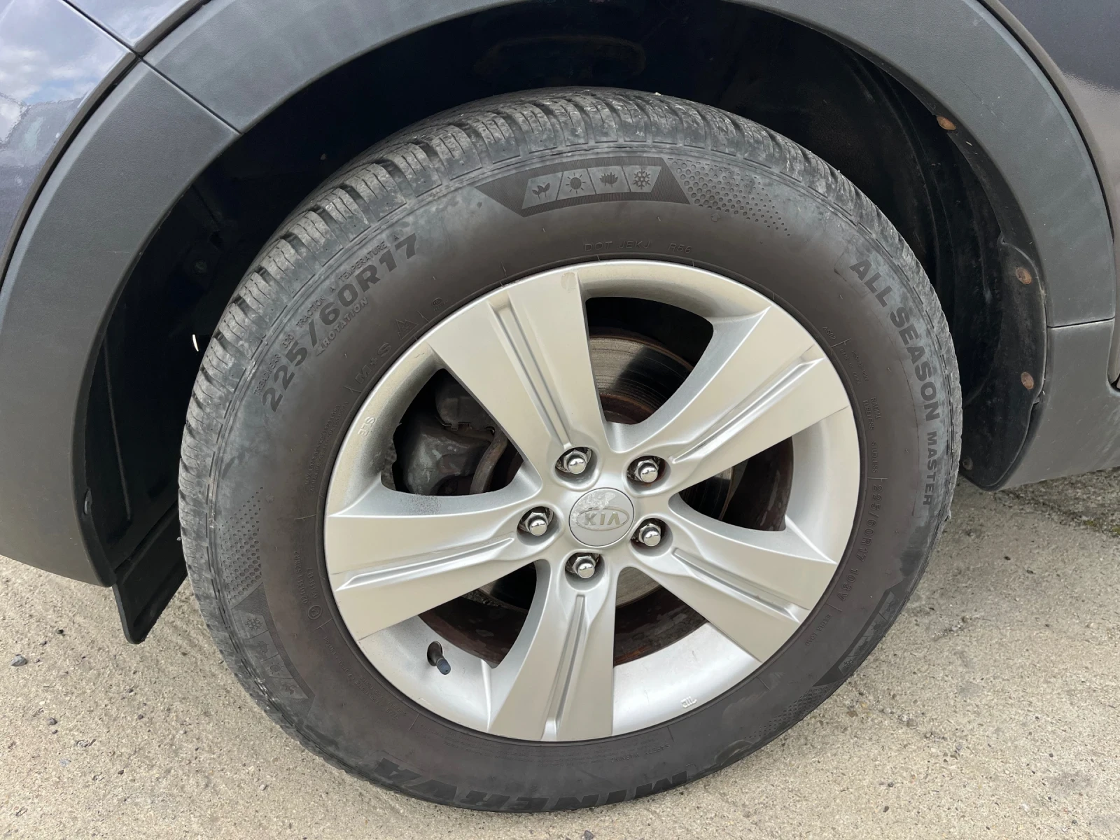 Kia Sportage 2.0i LPG, снимка 7 - Автомобили и джипове - 54392123