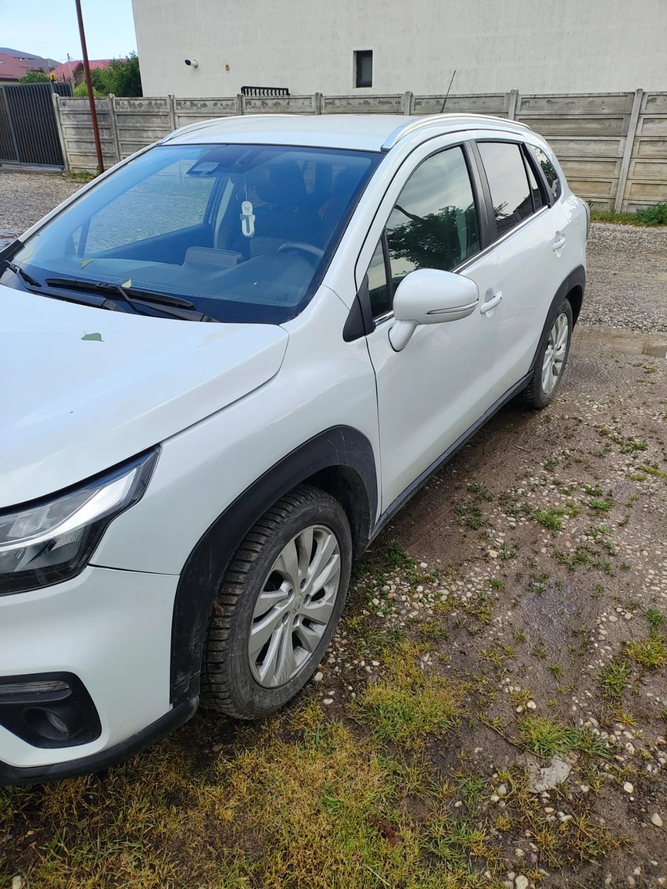 Suzuki SX4 S-Cross Мек хибрид 47000km, снимка 3 - Автомобили и джипове - 54560424