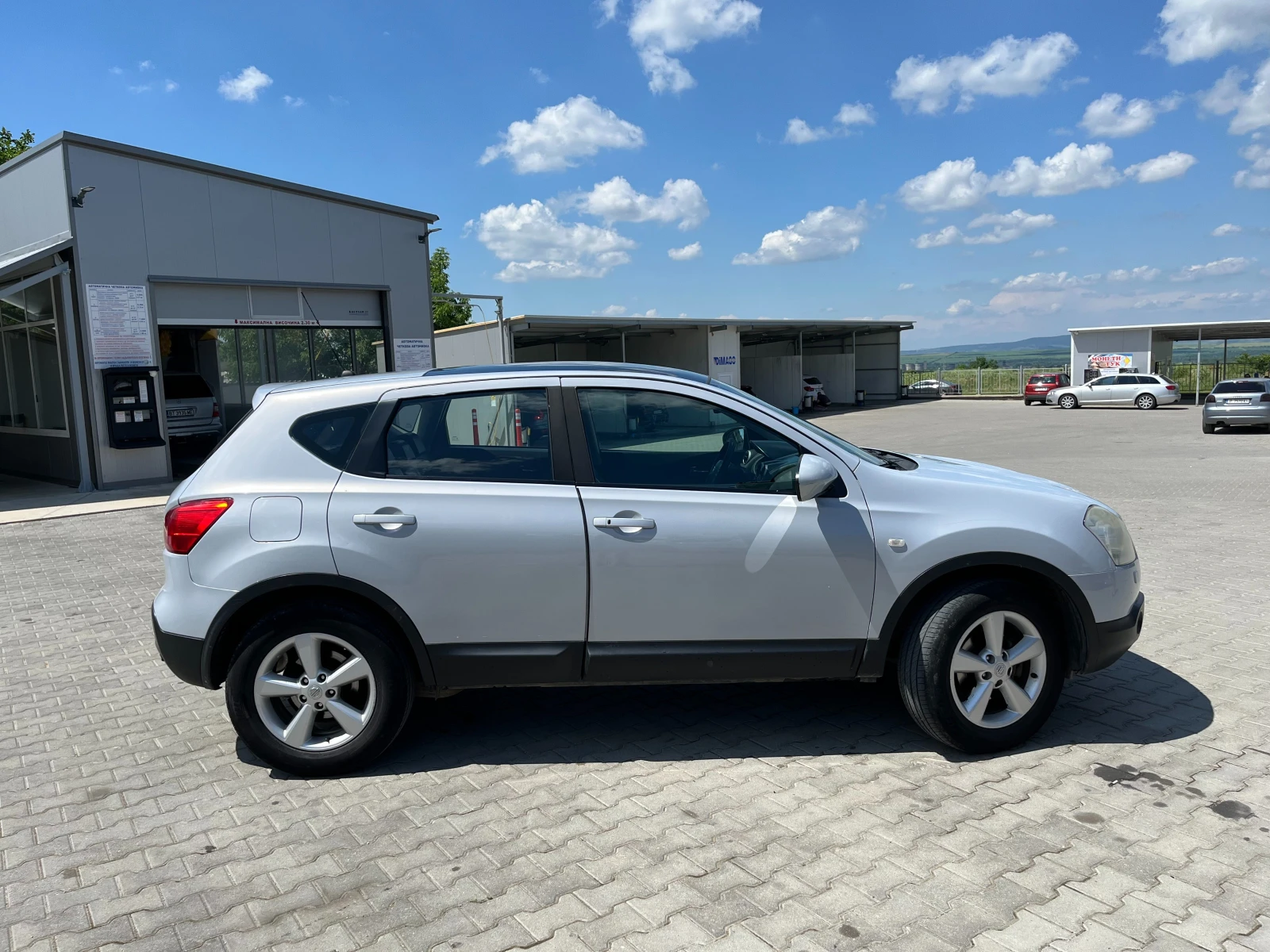 Nissan Qashqai, снимка 3 - Автомобили и джипове - 54900709