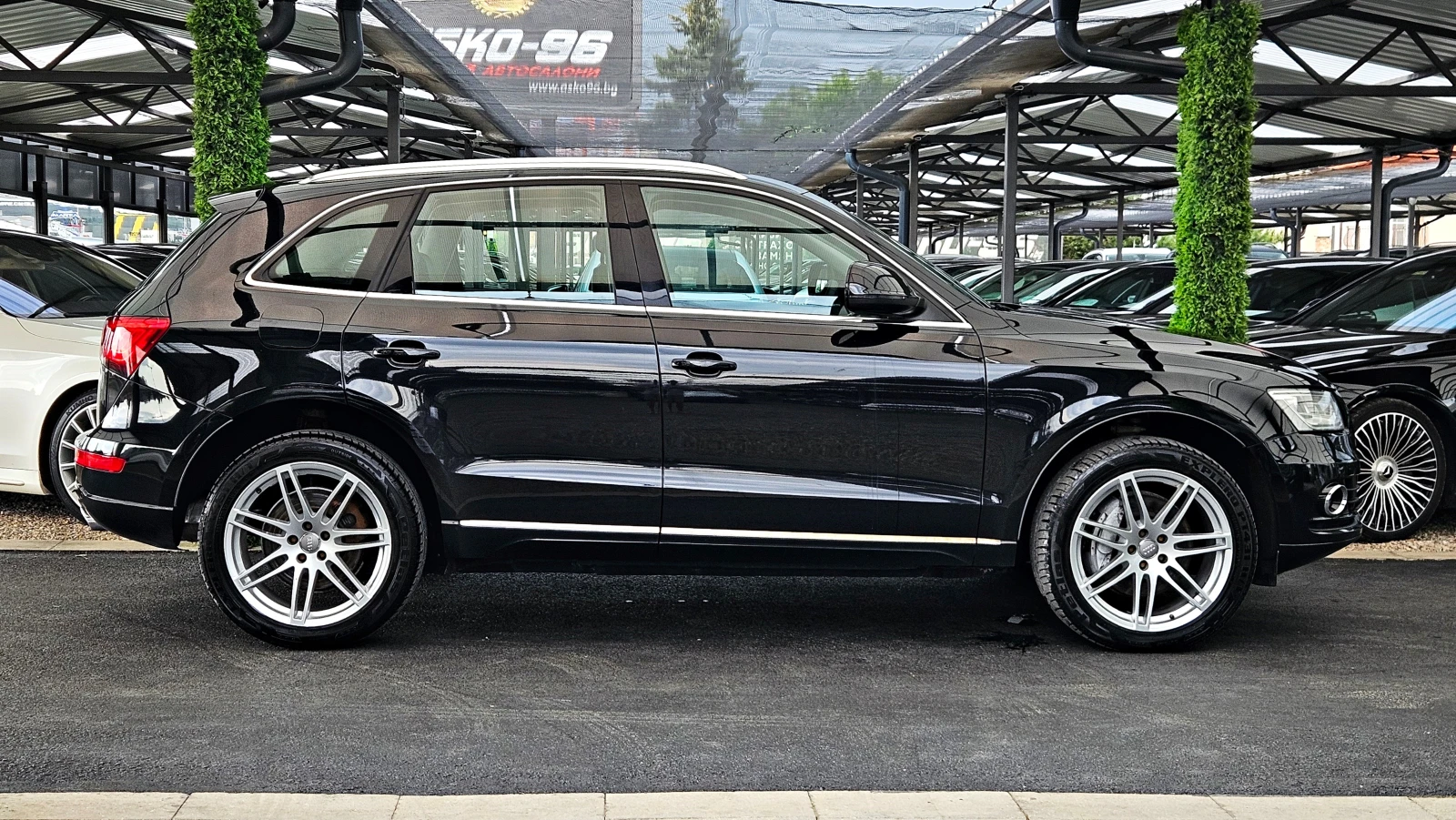 Audi Q5 S-LINE/PANORAMA/CAMERA/ПОДГРЕВ/ПАМЕТ/KEYLESS/LIZIN, снимка 4 - Автомобили и джипове - 55128545