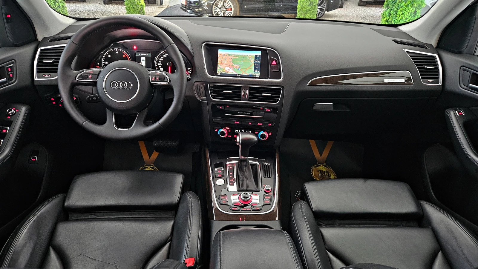 Audi Q5 S-LINE/PANORAMA/CAMERA/ПОДГРЕВ/ПАМЕТ/KEYLESS/LIZIN, снимка 8 - Автомобили и джипове - 55128545