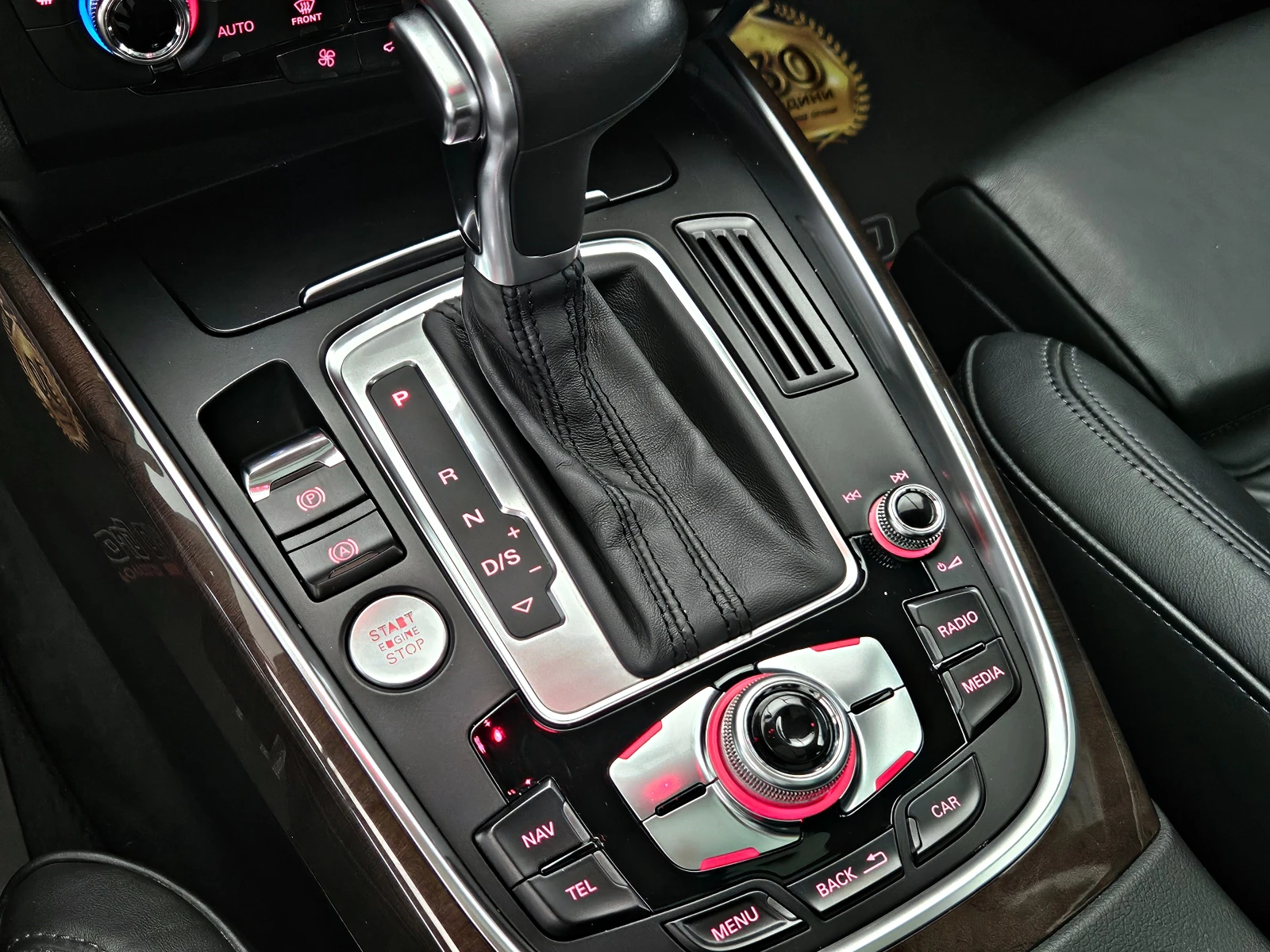 Audi Q5 S-LINE/PANORAMA/CAMERA/ПОДГРЕВ/ПАМЕТ/KEYLESS/LIZIN, снимка 9 - Автомобили и джипове - 55128545