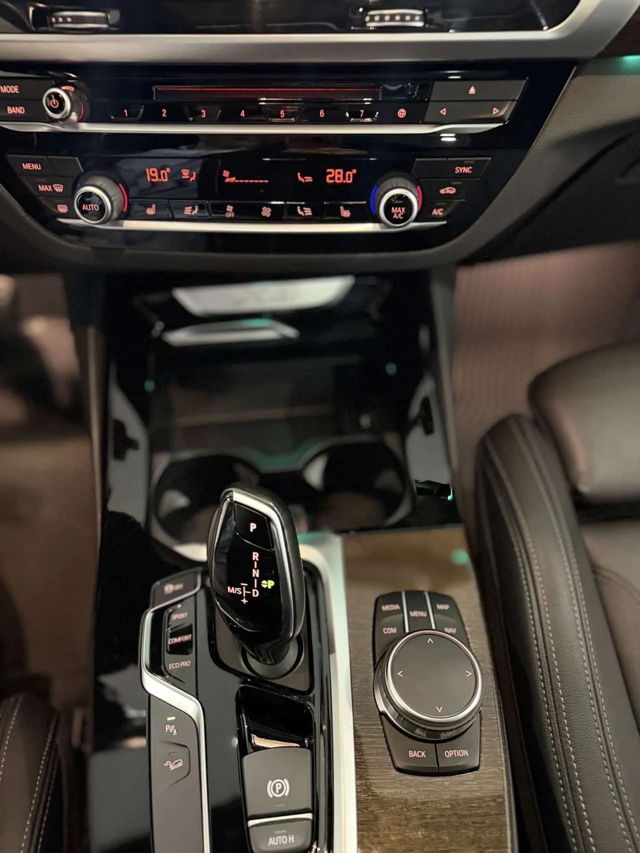 BMW X3 xDrive30i| ФИНАНСИРАНЕ| ЦЕНА ДО БЪЛГАРИЯ| , снимка 15 - Автомобили и джипове - 55478150