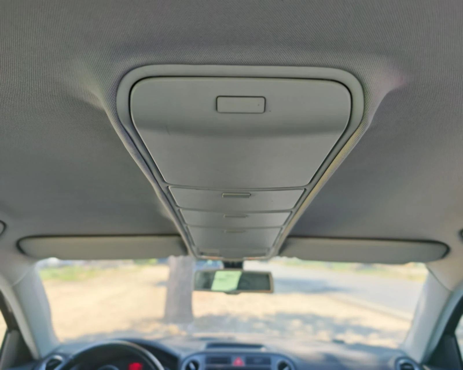 VW Tiguan 2.0 ДИЗЕЛ 140 К.С.4MOTION! УНИКАТ!!!, снимка 14 - Автомобили и джипове - 55619077