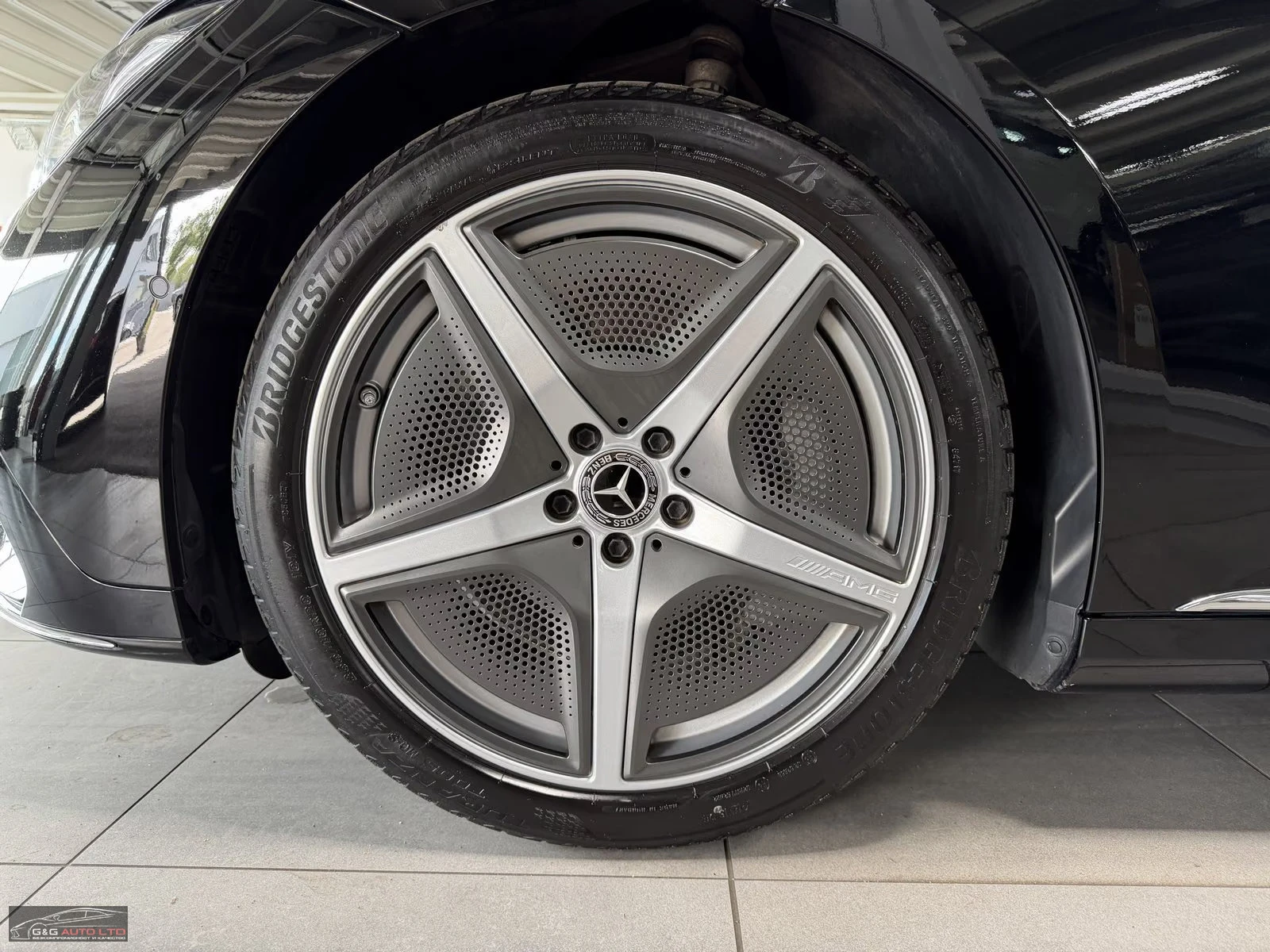 Mercedes-Benz EQE 300/245HP/AMG/DISTR/MEMO/CAM/880z, снимка 7 - Автомобили и джипове - 56083287