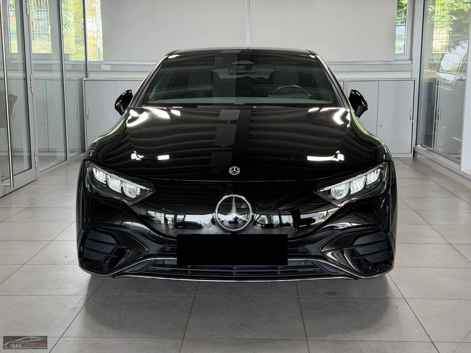 Mercedes-Benz EQE 300/245HP/AMG/DISTR/MEMO/CAM/880z, снимка 2 - Автомобили и джипове - 56083287