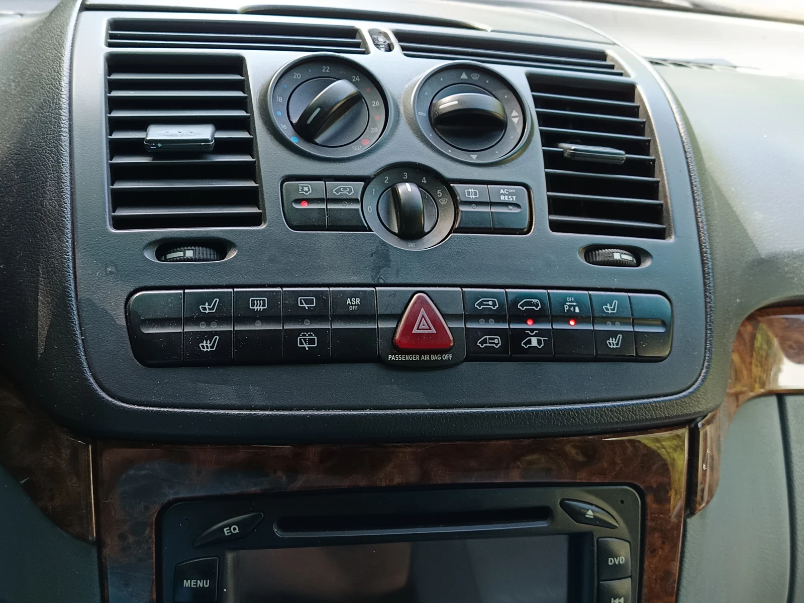 Mercedes-Benz Viano 2.2CDI AMBIENTE, снимка 6 - Бусове и автобуси - 56091695