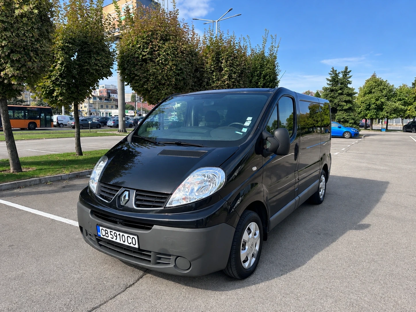 Renault Trafic, снимка 2 - Бусове и автобуси - 56438812