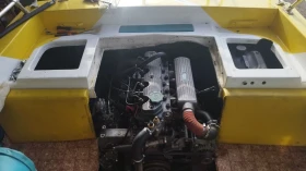 Моторна яхта Glastron, снимка 4