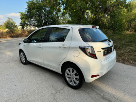 Toyota Yaris 1.5 Hybrid Нави.Камера.2-ключа.Сервизна История., снимка 3